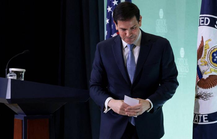 مخاوف
      سباق
      التسلح
      ترافق
      نهاية
      «ستارت»...
      وترمب
      يريد
      الصين
      طرفاً