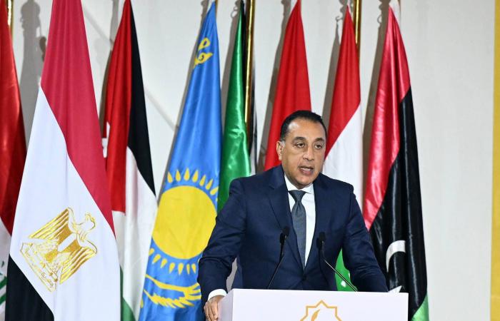 تعديل
      أم
      تغيير؟...
      غموض
      يكتنف
      مصير
      حكومة
      مدبولي
      في
      مصر