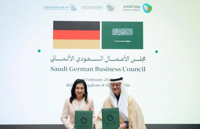 مباحثات
      سعودية
      ــ
      ألمانية
      في
      الرياض