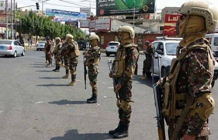 عناصر
      أمن
      في
      صنعاء
      يرفضون
      مصادرة
      الحوثيين
      أراضيهم