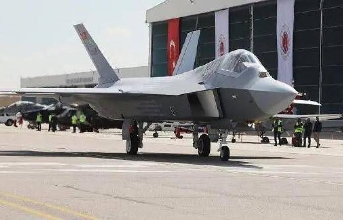 ولي
      العهد
      السعودي
      يتلقى
      رسالة
      من
      رئيس
      المالديف