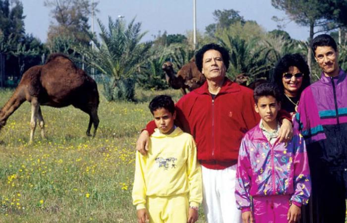 عائلة
      القذافي...
      من
      «القبضة
      الحديدية»
      إلى
      صراع
      البقاء