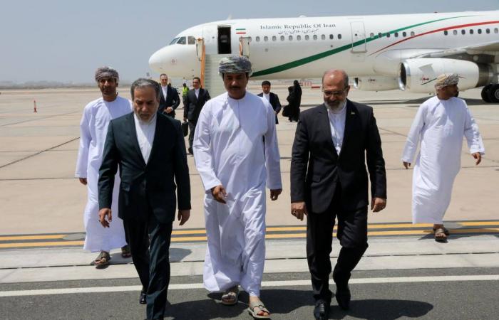 واشنطن
      وطهران
      إلى
      طاولة
      مسقط
      وسط
      «خطوط
      حمراء»