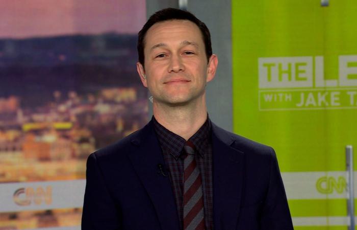 الممثل جوزيف غوردون ليفيت ينضم إلى حملة لإنهاء حصانة بعض شركات التواصل الاجتماعي