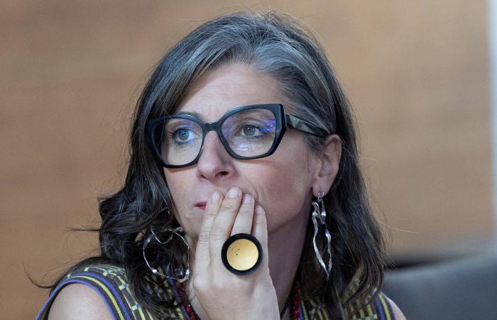 ترمب
      يلغي
      رسوماً
      «عقابية»
      على
      الهند
      بعد
      تعهدها
      بوقف
      شراء
      النفط
      الروسي