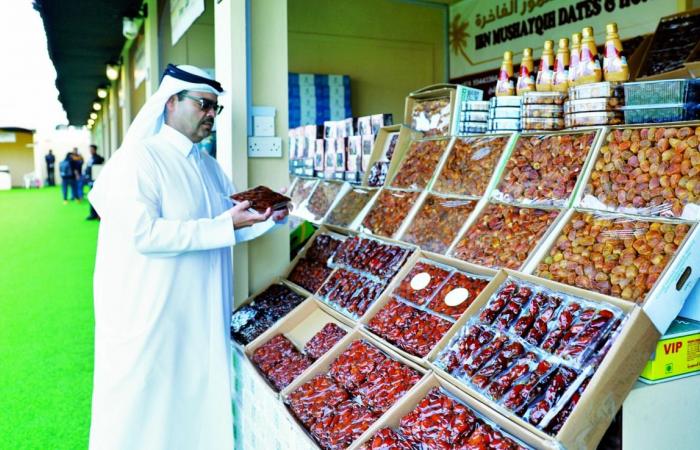 57 شركة في معرض التمور بسوق واقف