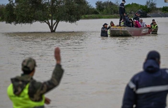 الداخلية المغربية : إجلاء عشرات الاف من مناطق الفيضانات