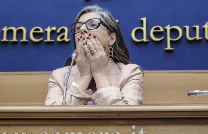 «أكسيوس»:
      البيت
      الأبيض
      يعتزم
      عقد
      اجتماع
      لقادة
      «مجلس
      السلام»
      بشأن
      غزة