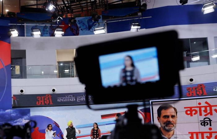 «واشنطن
      بوست»
      تعلن
      تنحي
      رئيسها
      التنفيذي
      بعد
      عمليات
      تسريح
      جماعية