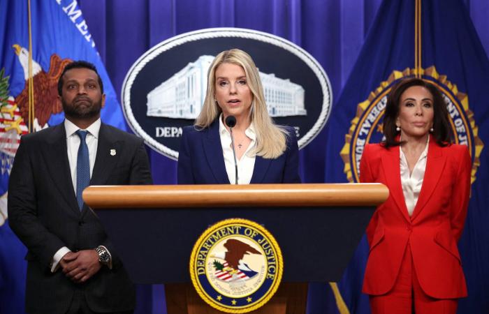 الليبي
      «الزبير
      البكوش»...
      من
      حبال
      الكشافة
      إلى
      العنف
      المسلح