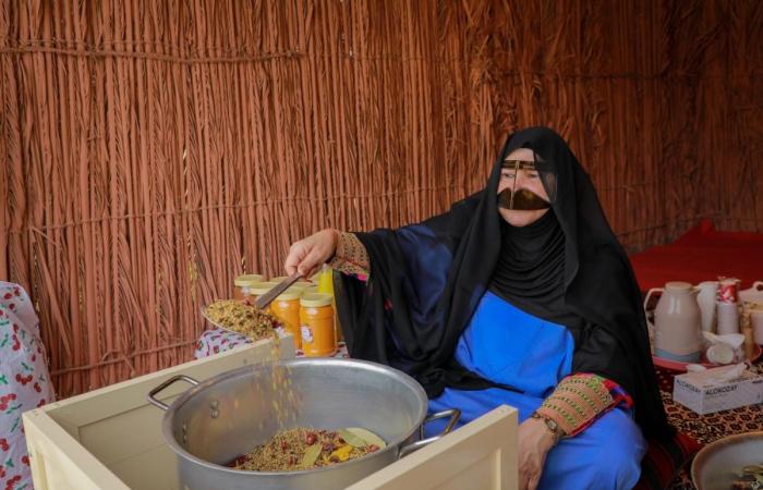 بالصور.. بعد قلب الشارقة.. مدينة الحمرية تحتضن ثاني محطات أيام الشارقة التراثية