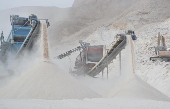 خلية
      الإعلام
      الأمني
      العراقية
      تتسلم
      2250
      «إرهابياً»
      من
      سوريا