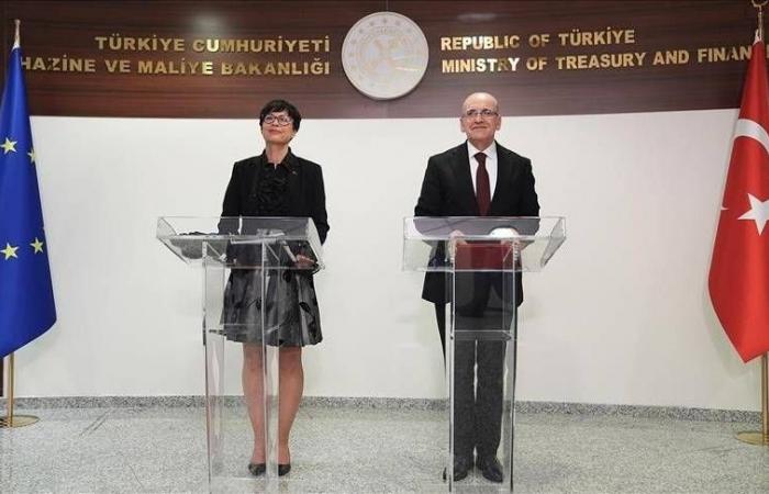 إيطاليا
      تُحقق
      في
      احتمال
      تعرض
      شبكة
      السكك
      الحديدية
      لتخريب