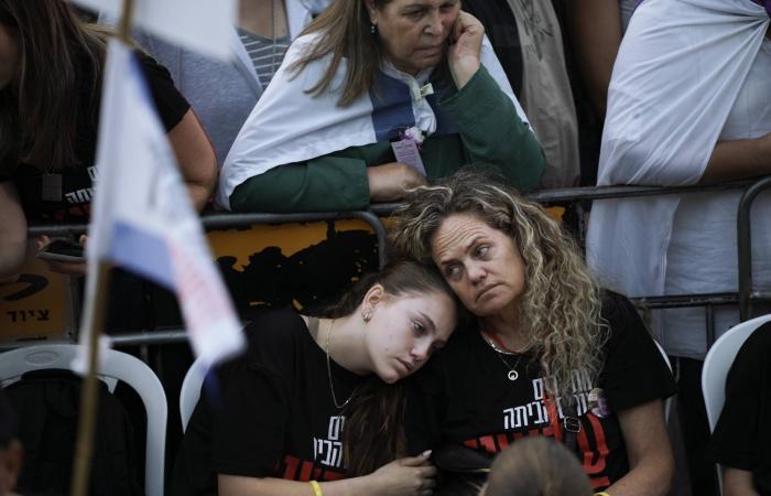 اجتماع
      «مجلس
      السلام»
      بشأن
      غزة...
      حسم
      للقضايا
      الشائكة
      وتفكيك
      للجمود