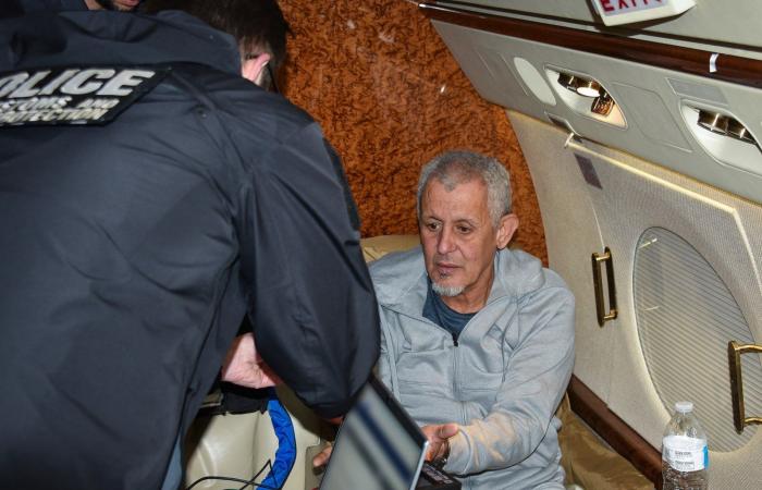 عائلة
      الليبي
      البكوش
      تكشف
      كواليس
      اعتقاله
      وتسليمه
      لواشنطن