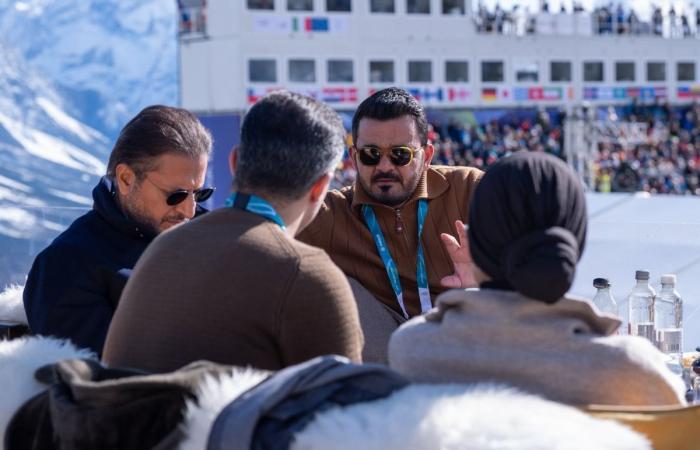 الشيخ جوعان يحضر جانبا من منافسات دورة الألعاب الأولمبية الشتوية 