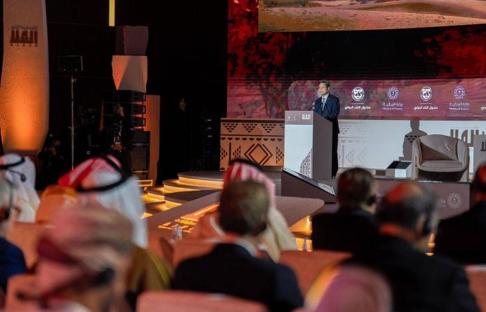 من
      العلا...
      3
      دروس
      سعودية
      لتمكين
      الاقتصادات
      الناشئة