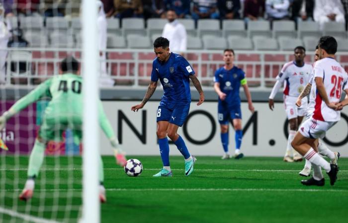 الدحيل يتعادل مع الشارقة الإماراتي (1 - 1)