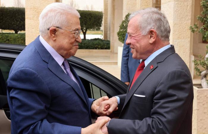 فانس:
      ترمب
      وحده
      يحدد
      «الخطوط
      الحمراء»
      في
      مفاوضات
      إيران