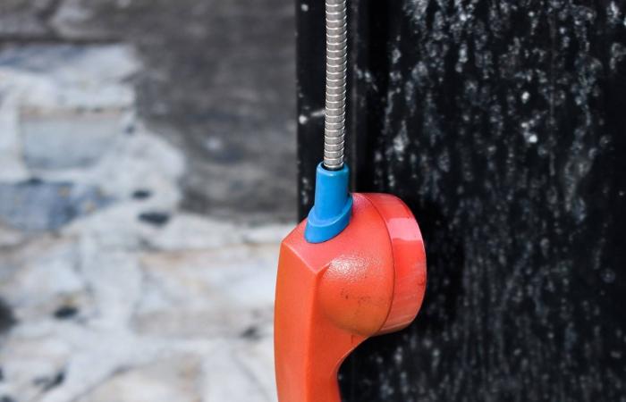 جيل
      اللا
      تواصل
      والقطيعة
      مع
      الأهل...
      بروكلين
      بيكهام
      ليس
      سوى
      عيِّنة
      من
      موضة
      رائجة