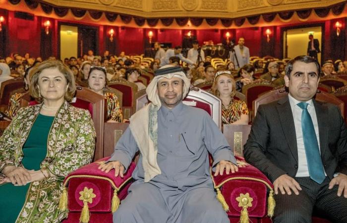 طاجيكستان تبوح بأسرار ثقافتها وتراثها في كتارا