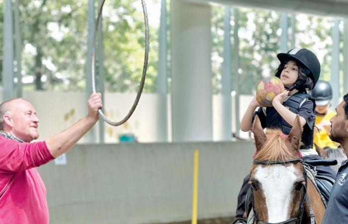 والدة لطفلة مصابة: «الرياضة المُعدلة» ضرورة لتطوير مهارات طفل التوحد