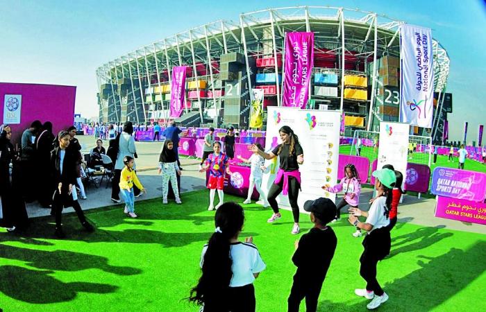 فعاليات مميزة وإقبال كبير على جناح "مؤسسة دوري النجوم"
