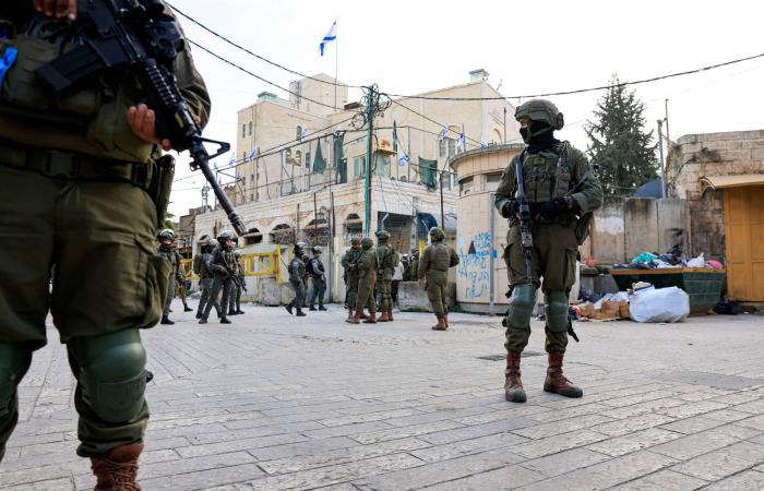 الرئاسة
      الفلسطينية
      تأمر
      بعدم
      التعامل
      مع
      «الإجراءات
      الإسرائيلية»