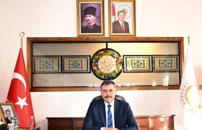 تركيا:
      تعديل
      وزاري
      شمل
      وزارتَي
      العدل
      والداخلية
      يفجّر
      جدلاً
      واسعاً