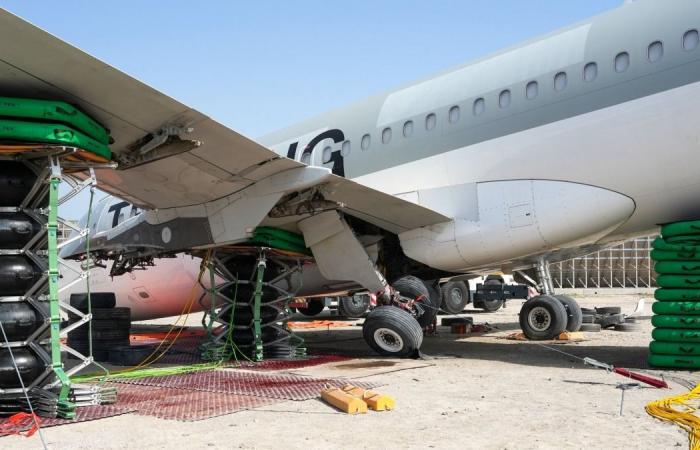 القوات الجوية الأميرية تنفّذ تمرين "استعادة الطائرة" بالتعاون مع الخطوط القطرية (صور)