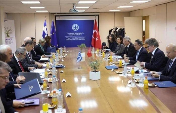 بريطانيا
      تتعهد
      ﺑ205
      ملايين
      دولار
      لشراء
      أسلحة
      أميركية
      لأوكرانيا