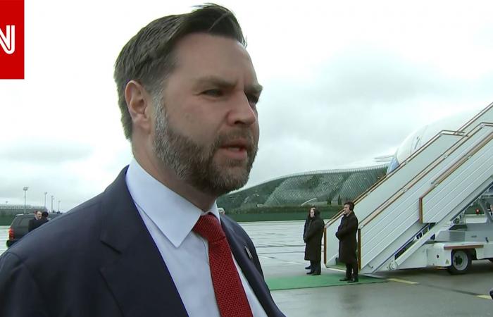 متابعة: نائب ترامب يهاجم رياضيين أمريكيين: لا يجب عليهم "الحديث عن السياسة" في الألعاب الأولمبية