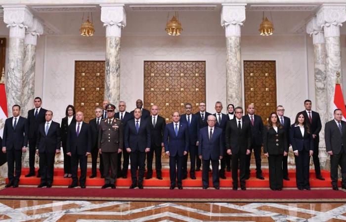 حديث
      عن
      «مخالفات
      سابقة»
      يلاحق
      وزيرتين
      جديدتين
      بالحكومة
      المصرية