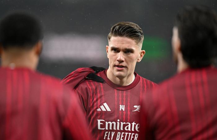 روبنسون:
      فرانك
      «ضحية»…
      ومشكلات
      توتنهام
      ليست
      مسؤوليته