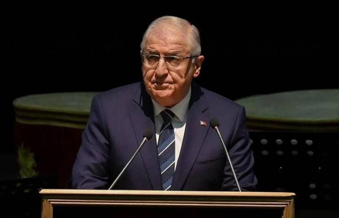 بريطانيا
      تتعهد
      ﺑ205
      ملايين
      دولار
      لشراء
      أسلحة
      أميركية
      لأوكرانيا