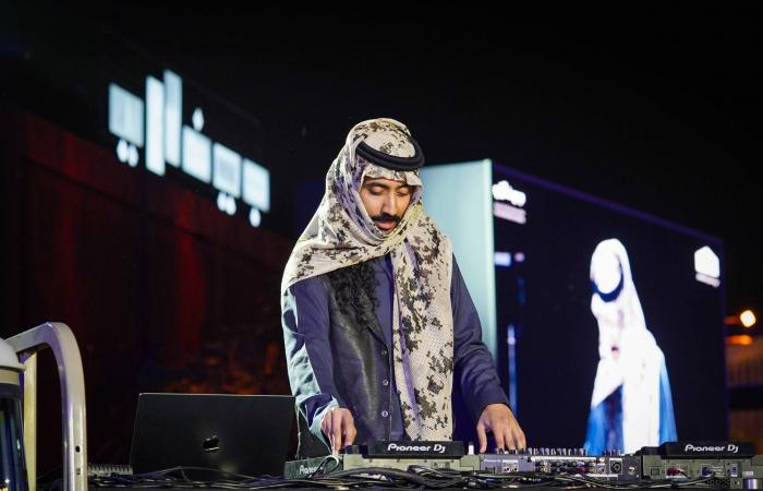 «تترات»
      دراما
      رمضان
      المصرية
      تُسجِّل
      حضوراً
      عربياً
      لافتاً