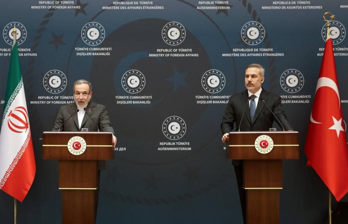 ترمب:
      يمكن
      التوصل
      إلى
      اتفاق
      مع
      إيران
      خلال
      شهر