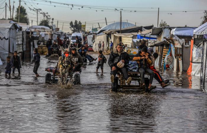 الجيش
      السوري
      يتسلّم
      «التنف»
      بعد
      انسحاب
      القوات
      الأميركية
