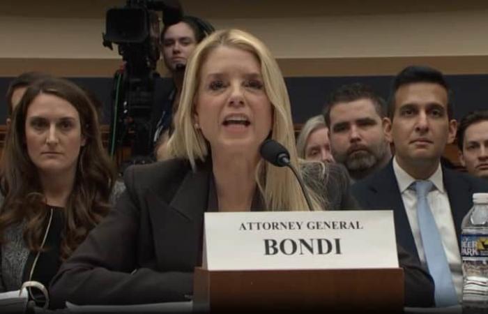 تشابيل روان تترك وكالة المواهب كيسي واسرمان بعد تسريبات إبستين