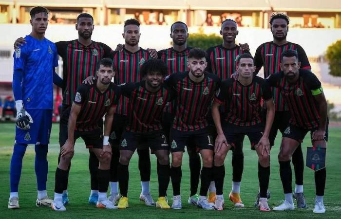 «أبطال
      أفريقيا»:
      جولة
      حاسمة
      في
      سعي
      5
      فرق
      عربية
      للحاق
      بركب
      ربع
      النهائي