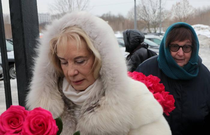 الكرملين
      الاتهامات
      أوروبية
      بتسميم
      نافالني