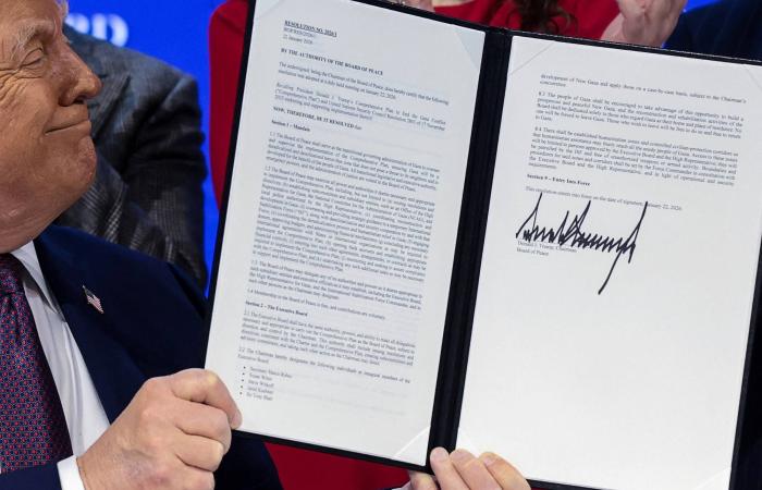 مقتل
      فتى
      فلسطيني
      بانفجار
      لغم
      في
      الضفة
      الغربية