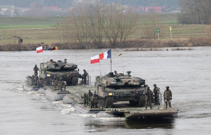 أوروبا
      -
      روسيا...
      متى
      الصدام
      العسكري؟