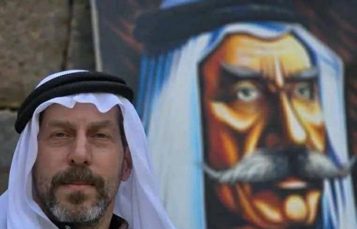 عبيدات:
      وصفي
      التل
      ضحى
      بنفسه
      وقناص
      غامض
      اغتاله