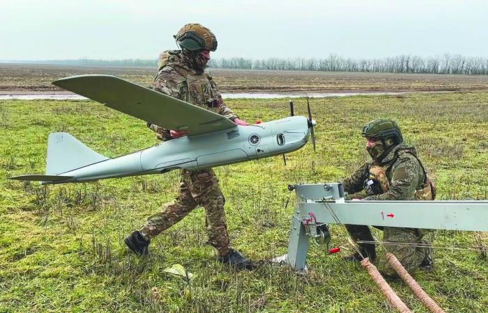 احتجاج
      الآلاف
      على
      محاكمة
      قادة
      جيش
      تحرير
      كوسوفو
      السابقين
      في
      جرائم
      حرب