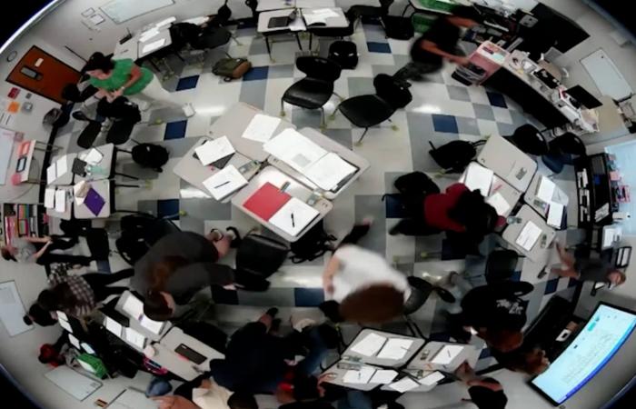 فيديو كاميرا مراقبة مرعب في محاكمة مُطلق النار بمدرسة في أمريكا