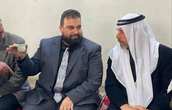 الخروج
      المفاجئ
      للأمير
      «حسن
      الأطرش»
      من
      السويداء
      قد
      يقلب
      الموازين