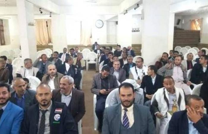 المحامون
      في
      صنعاء
      تحت
      طائلة
      القمع
      الحوثي