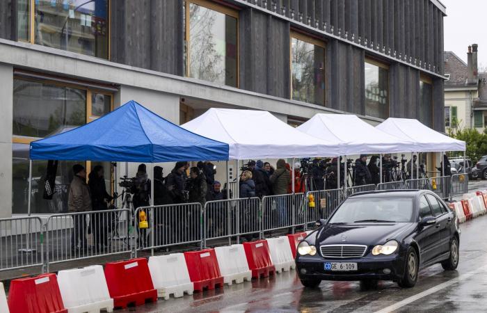 أوكرانيا
      تفرض
      عقوبات
      على
      رئيس
      روسيا
      البيضاء
      بسبب
      دعمه
      لموسكو