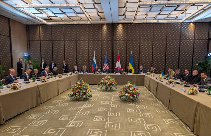 انتهاء
      جولة
      «متوترة
      للغاية»
      لمفاوضات
      «صعبة»
      في
      جنيف
      من
      دون
      نتائج...
      واتفاق
      على
      مواصلة
      الحوار